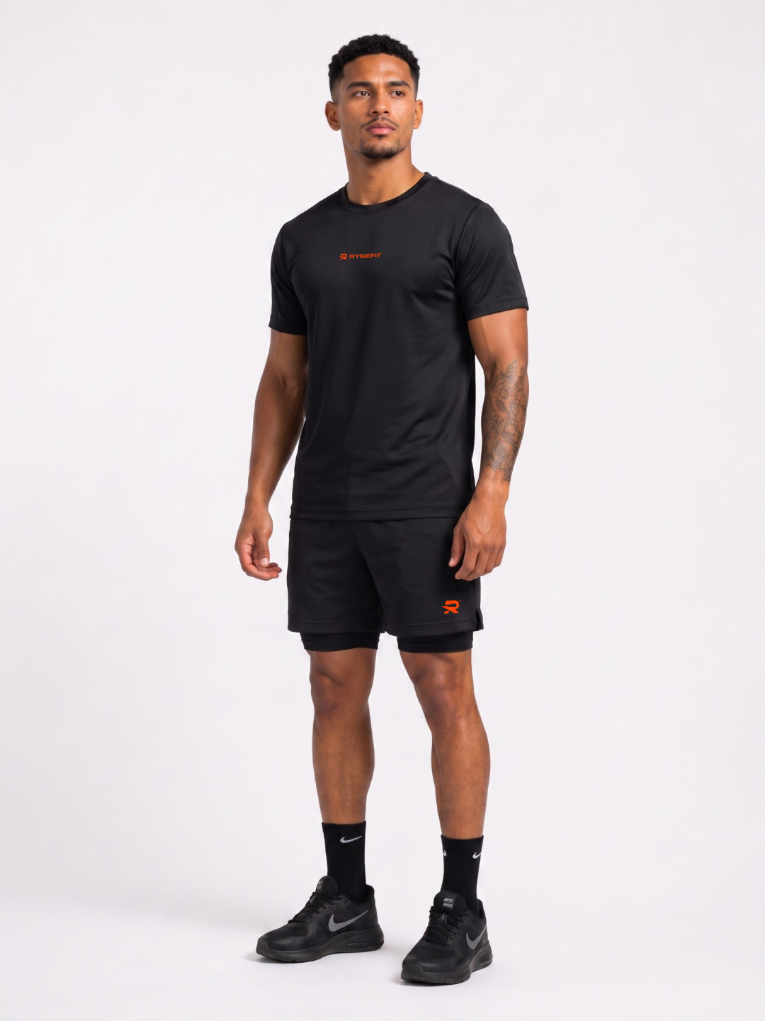 Conjunto de Treino Essential All Black