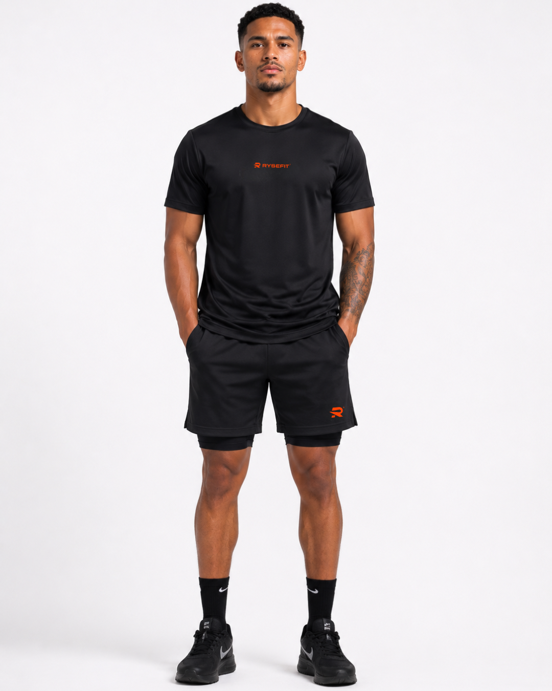 Conjunto de Treino Essential All Black